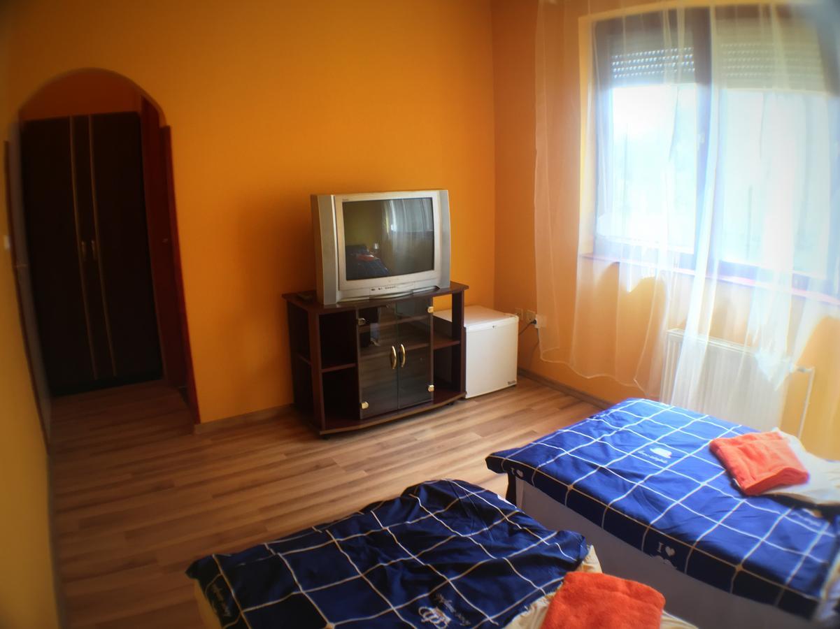 Bed and Breakfast Palota Panzio à Budapest Extérieur photo