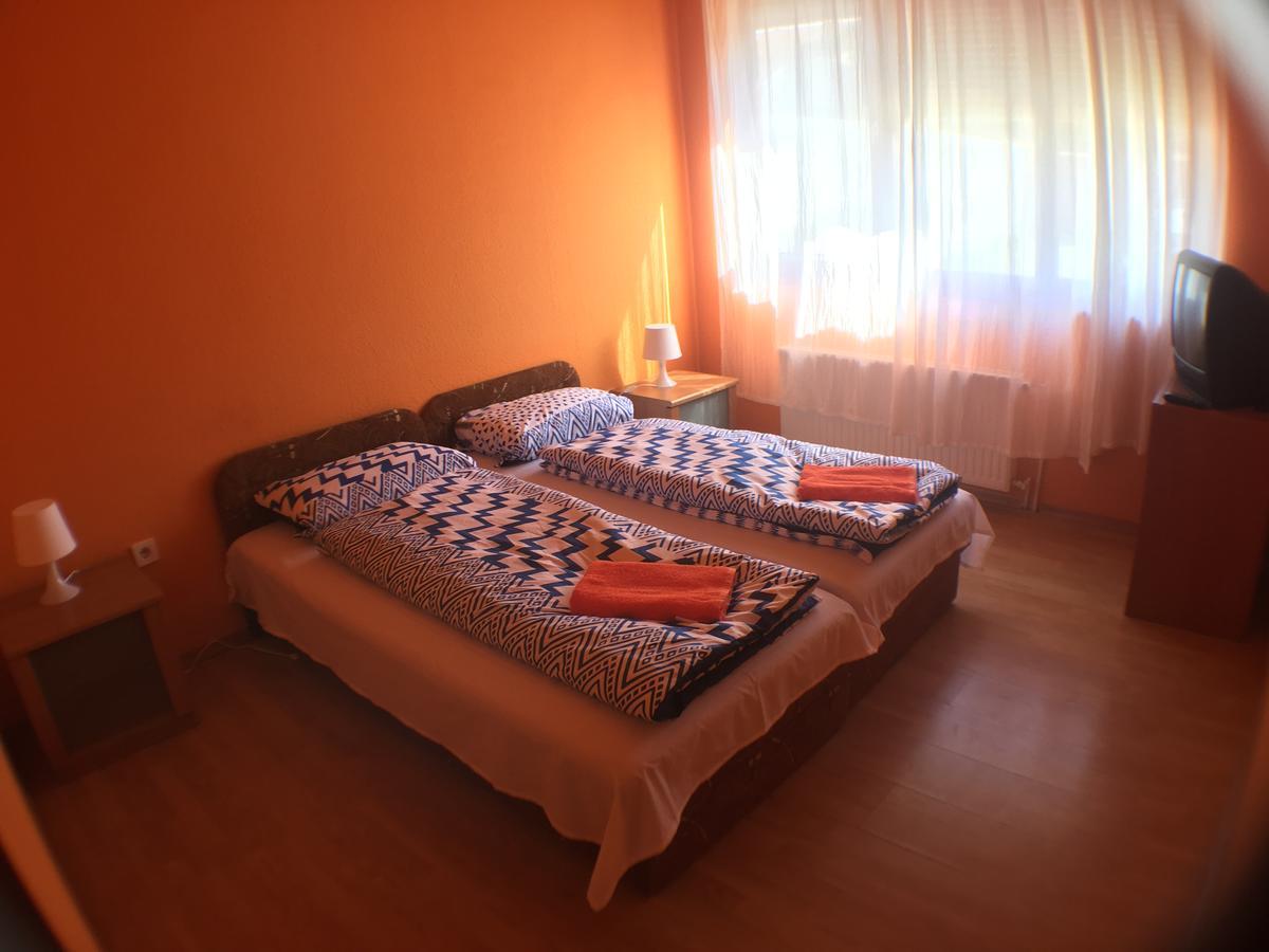 Bed and Breakfast Palota Panzio à Budapest Extérieur photo